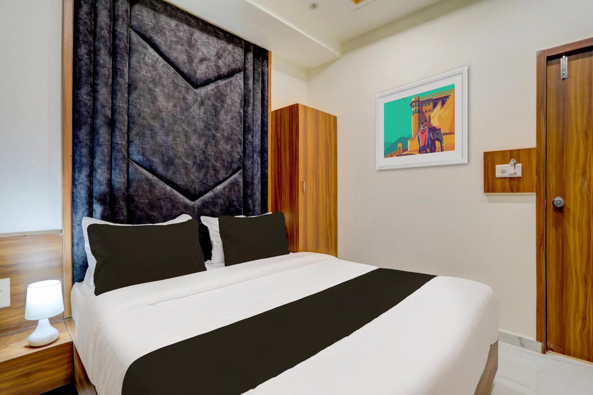 Hotel O Sun Light Ahmedabad Exterior photo