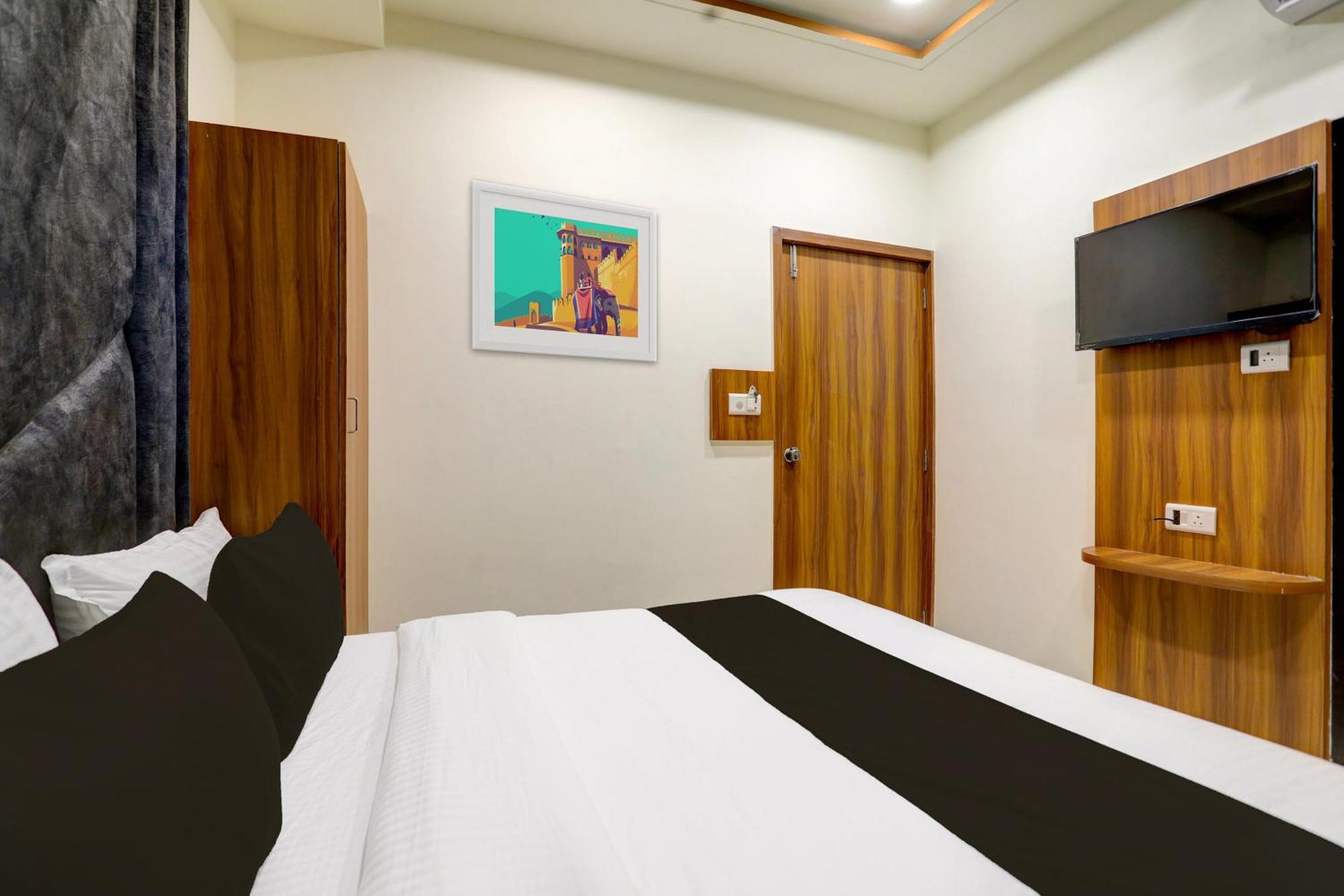 Hotel O Sun Light Ahmedabad Exterior photo
